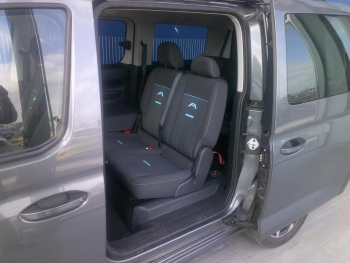 Photo 20 du bon plan FORD Grd Tourneo Connect 2.0 EcoBlue 102ch Active occasion à 28950 €