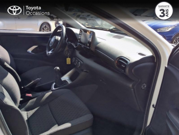 Photo 6 du bon plan TOYOTA Yaris 70 VVT-i Dynamic Business 5p MY22 occasion à 15890 €