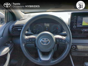 Photo 9 du bon plan TOYOTA Yaris 116h Dynamic Business 5p + Programme Beyond Zero Academy MY22 occasion à 18890 €
