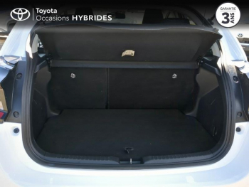 Photo 10 du bon plan TOYOTA Yaris 116h Dynamic Business 5p + Programme Beyond Zero Academy MY22 occasion à 18890 €