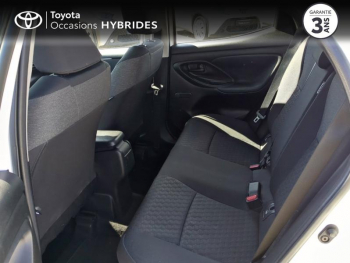 Photo 12 du bon plan TOYOTA Yaris 116h Dynamic Business 5p + Programme Beyond Zero Academy MY22 occasion à 18890 €