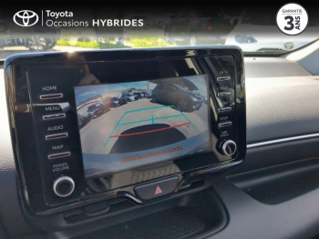 Photo 21 du bon plan TOYOTA Yaris 116h Dynamic Business 5p + Programme Beyond Zero Academy MY22 occasion à 18890 €