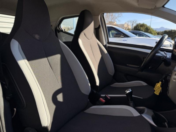 Photo 23 du bon plan TOYOTA Aygo 1.0 VVT-i 69ch x-play 5p occasion à 8490 €