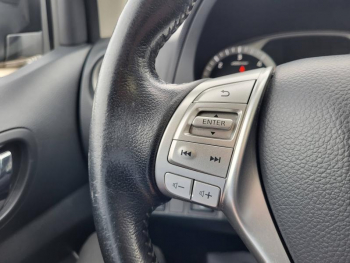 Photo 17 du bon plan NISSAN Navara VUL 2.3 dCi 190ch Double-Cab Tekna+ 2018 BVA occasion à 31490 €