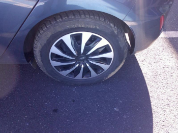 Photo 17 du bon plan FORD Fiesta 1.0 Flexifuel 95ch Cool & Connect 5p occasion à 15900 €