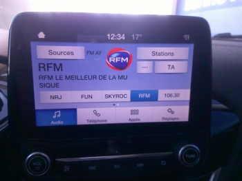 Photo 10 du bon plan FORD Fiesta 1.0 EcoBoost Hybrid 125ch Titanium Business Powershift 5p occasion à 15900 €