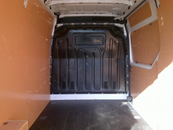 Photo 12 du bon plan NISSAN Interstar Fg L2H2 3t3 2.3 dCi 135ch Acenta occasion à 23900 €