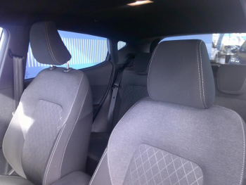 Photo 19 du bon plan FORD Fiesta Active 1.0 EcoBoost 125ch Active X DCT-7 occasion à 16600 €