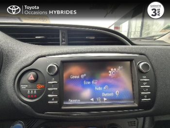 Photo 15 du bon plan TOYOTA Yaris 100h Dynamic 5p occasion à 12490 €