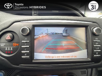 Photo 18 du bon plan TOYOTA Yaris 100h Dynamic 5p occasion à 12490 €