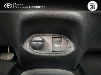 Photo 19 du bon plan TOYOTA Yaris 100h Dynamic 5p occasion à 12490 €