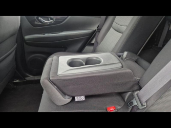 Photo 15 du bon plan NISSAN X-Trail 1.6 dCi 130ch Tekna Xtronic occasion à 19890 €