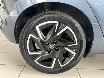 Photo 5 du bon plan NISSAN Micra 1.0 IG-T 92ch Made in France Xtronic occasion à 13490 €