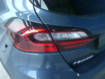 Photo 4 du bon plan FORD Fiesta 1.0 Flexifuel 95ch Active X 5p occasion à 18900 €