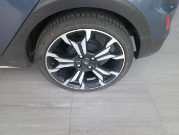 Photo 23 du bon plan FORD Fiesta 1.0 Flexifuel 95ch Active X 5p occasion à 18900 €