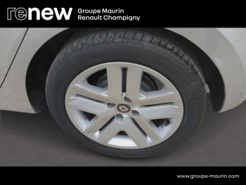 Photo 17 du bon plan RENAULT Clio 1.6 E-Tech 140ch Business -21 occasion à 13490 €