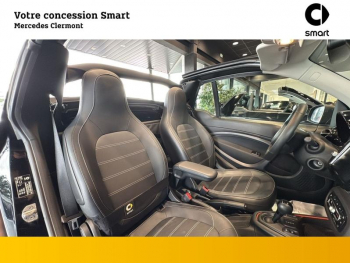 Photo 13 du bon plan SMART Fortwo Cabriolet EQ 82ch prime occasion à 21970 €
