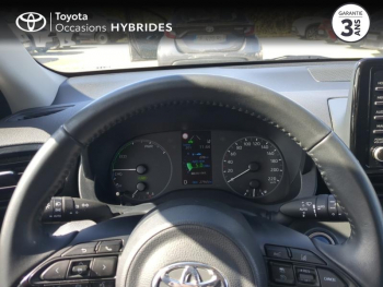 Photo 13 du bon plan TOYOTA Yaris 116h Dynamic 5p MC24 occasion à 17500 €