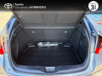 Photo 10 du bon plan TOYOTA C-HR 122h Collection 2WD E-CVT Cuir GrÃ¨ge occasion à 22990 €