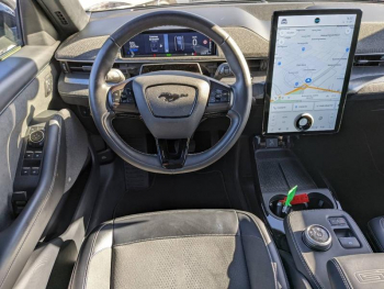 Photo 8 du bon plan FORD Mustang Mach-E Extended Range 99kWh 487ch AWD GT occasion à 38980 €