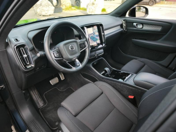 Photo 3 du bon plan VOLVO XC40 Recharge 231ch Start EDT occasion à 21900 €