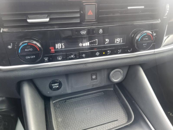 Photo 25 du bon plan NISSAN Qashqai e-POWER 190ch N-Connecta 2022 occasion à 27990 €