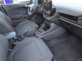 Photo 11 du bon plan FORD Fiesta 1.0 Flexifuel 95ch Titanium Business 5p occasion à 14990 €