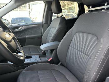 Photo 10 du bon plan FORD Kuga 2.5 Duratec 190ch FHEV E85 Titanium BVA occasion à 25900 €