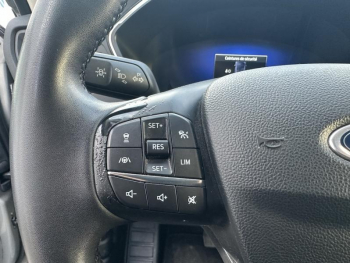 Photo 18 du bon plan FORD Kuga 2.5 Duratec 190ch FHEV E85 Titanium BVA occasion à 25900 €