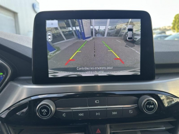 Photo 20 du bon plan FORD Kuga 2.5 Duratec 190ch FHEV E85 Titanium BVA occasion à 25900 €