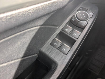 Photo 17 du bon plan FORD Kuga 2.5 Duratec 190ch FHEV E85 Titanium BVA occasion à 24312 €