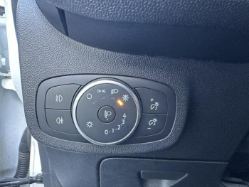 Photo 8 du bon plan FORD Fiesta 1.1 85ch Cool & Connect 5p Euro6.2 occasion à 8900 €