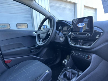 Photo 14 du bon plan FORD Fiesta 1.1 85ch Cool & Connect 5p Euro6.2 occasion à 8900 €