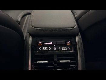 Photo 14 du bon plan VOLVO XC90 T8 AWD 310 + 145ch Ultra Style Dark Geartronic occasion à 99900 €