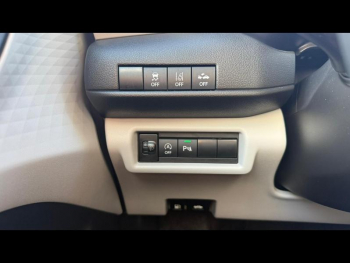 Photo 15 du bon plan SUZUKI Swift 1.2 Hybrid 83ch Pack AllGrip occasion à 18290 €