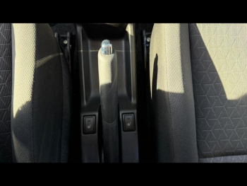 Photo 19 du bon plan SUZUKI Swift 1.2 Hybrid 83ch Pack AllGrip occasion à 18290 €