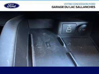 Photo 27 du bon plan FORD Kuga 2.5 Duratec 180ch Hybrid FlexiFuel ST-Line X Powershift occasion à 33390 €