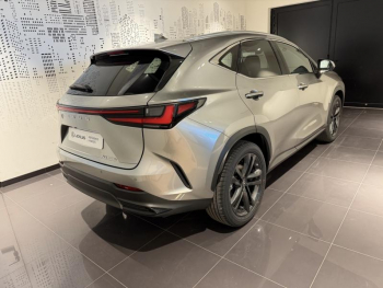 Photo 6 du bon plan LEXUS NX 350h 200ch Luxe Plus 2WD MY26 occasion à 62900 €