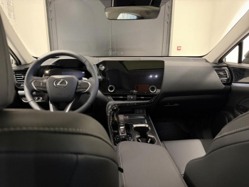 Photo 8 du bon plan LEXUS NX 350h 200ch Luxe Plus 2WD MY26 occasion à 62900 €