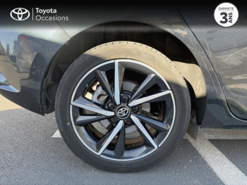 Photo 16 du bon plan TOYOTA Auris HSD 136h Lounge occasion à 15490 €