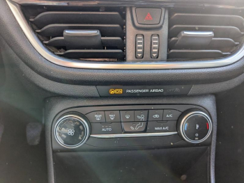 Photo 23 du bon plan FORD Fiesta 1.0 Flexifuel 95ch Active X 5p occasion à 16856 €