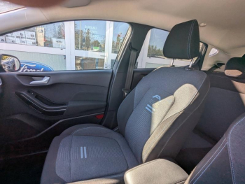 Photo 27 du bon plan FORD Fiesta 1.0 Flexifuel 95ch Active X 5p occasion à 16856 €