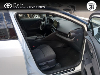 Photo 6 du bon plan TOYOTA C-HR 1.8 Hybride 140ch Graphic MY26 occasion à 34290 €