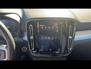 Photo 10 du bon plan VOLVO XC40 T3 163ch Momentum occasion à 22244 €