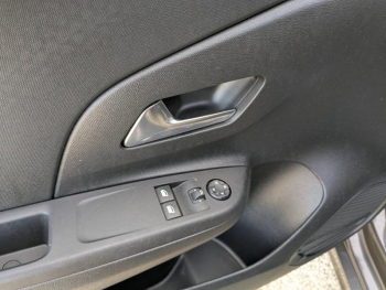 Photo 8 du bon plan OPEL Corsa 1.2 75ch Edition occasion à 11900 €