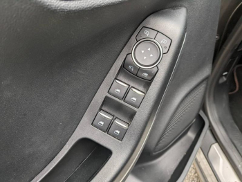 Photo 16 du bon plan FORD Puma 1.0 EcoBoost 125ch mHEV ST-Line 6cv occasion à 14990 €