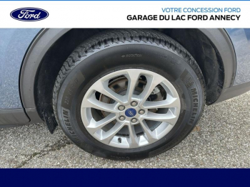 Photo 14 du bon plan FORD Kuga 2.5 Duratec 190ch FHEV Titanium BVA i-AWD occasion à 22590 €