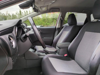 Photo 14 du bon plan TOYOTA Auris HSD 136h Design occasion à 11980 €