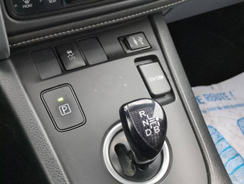 Photo 22 du bon plan TOYOTA Auris HSD 136h Design occasion à 11980 €