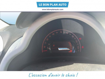 Photo 14 du bon plan RENAULT Twingo 1.0 SCe 70ch Life occasion à 5900 €